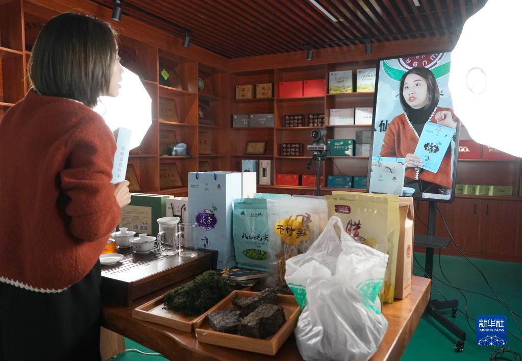 秦巴山区脱贫群众端牢就业"饭碗"